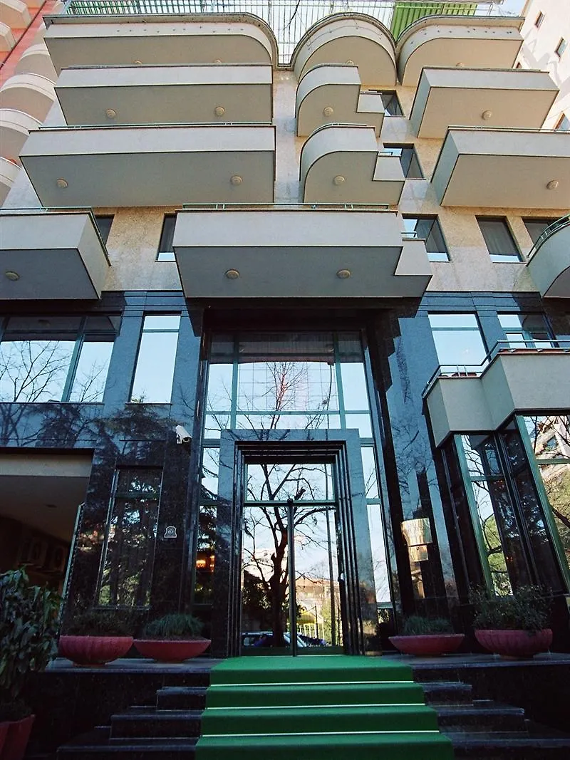 ****  Grand Hotel & Spa Tirana Albania