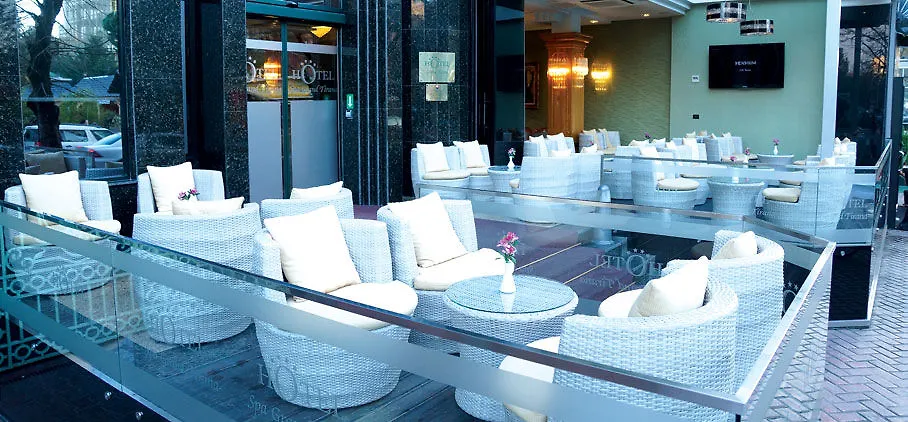 Grand Hotel & Spa Tirana 4*,